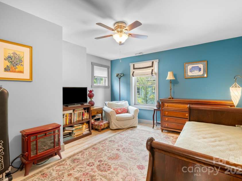 37 Bryant Street, Asheville, NC 28806.  MLS# CAR4332306, YatesRealty ID 29119. Second Bedroom