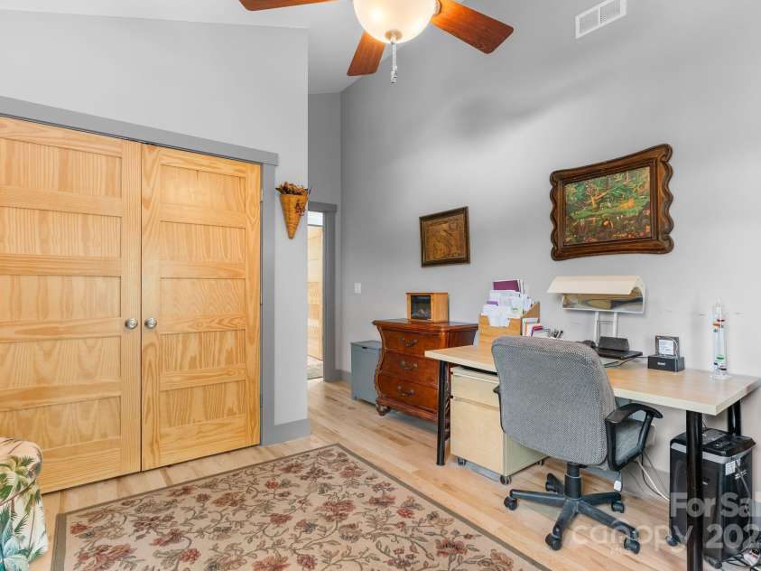 37 Bryant Street, Asheville, NC 28806.  MLS# CAR4332306, YatesRealty ID 29119. Spacious w/ Wood Floors