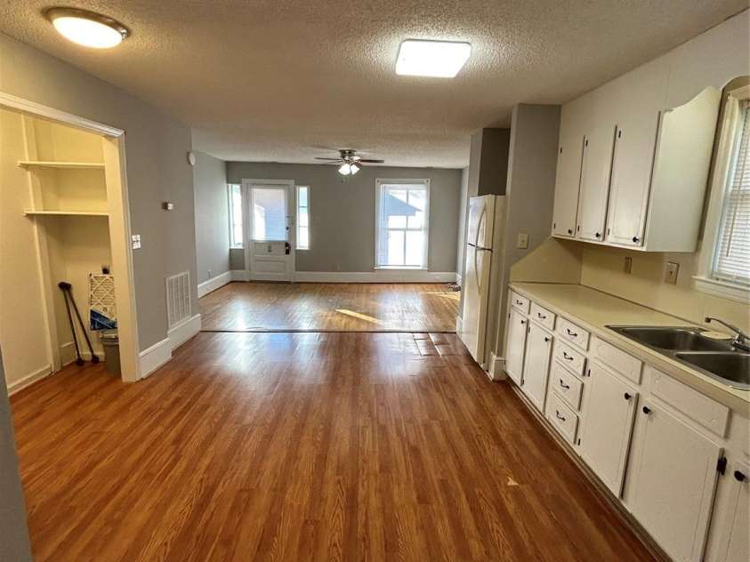 111 Washington Street, Monroe, NC 28112.  MLS# CAR4245637, YatesRealty ID 2912. 