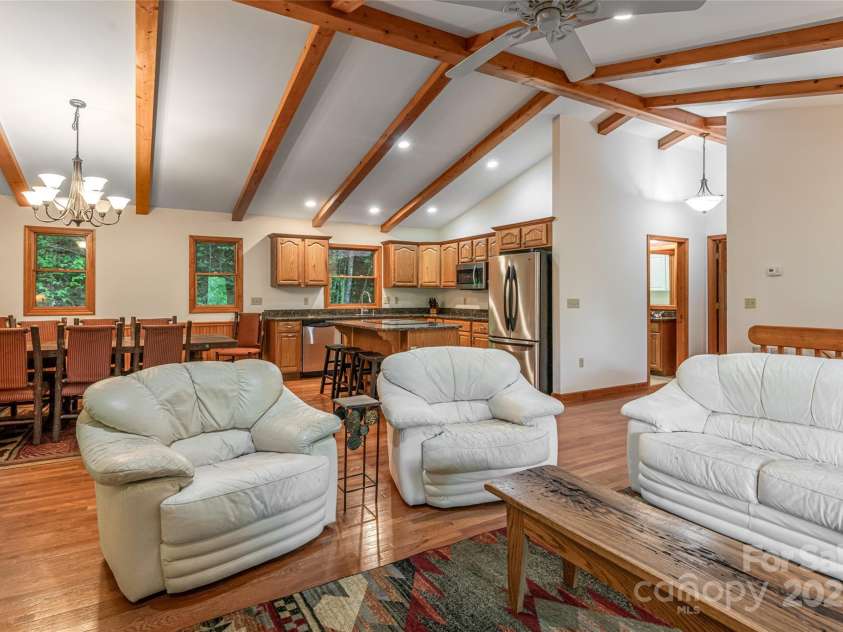 380 Allison Drive, Maggie Valley, NC 28751.  MLS# CAR4273769, YatesRealty ID 29120. 