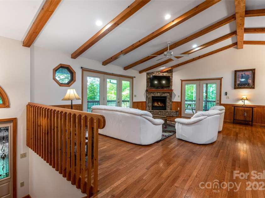 380 Allison Drive, Maggie Valley, NC 28751.  MLS# CAR4273769, YatesRealty ID 29120. 