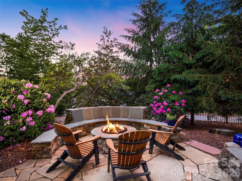 86 Powder Creek Trail, Arden, NC 28704.  MLS# CAR4380823, YatesRealty ID 29120. 