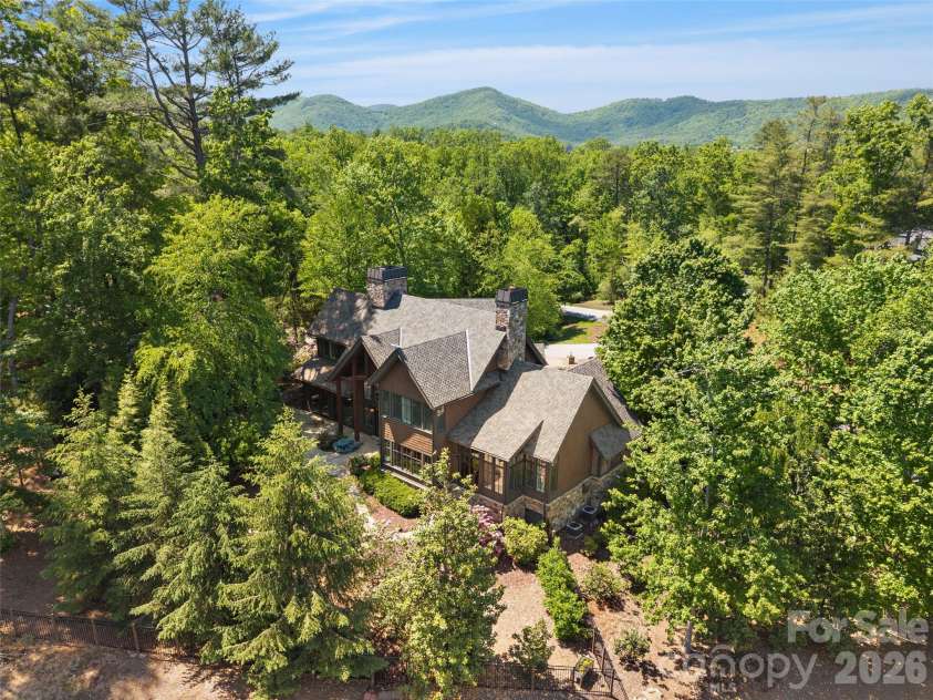 86 Powder Creek Trail, Arden, NC 28704.  MLS# CAR4380823, YatesRealty ID 29120. 