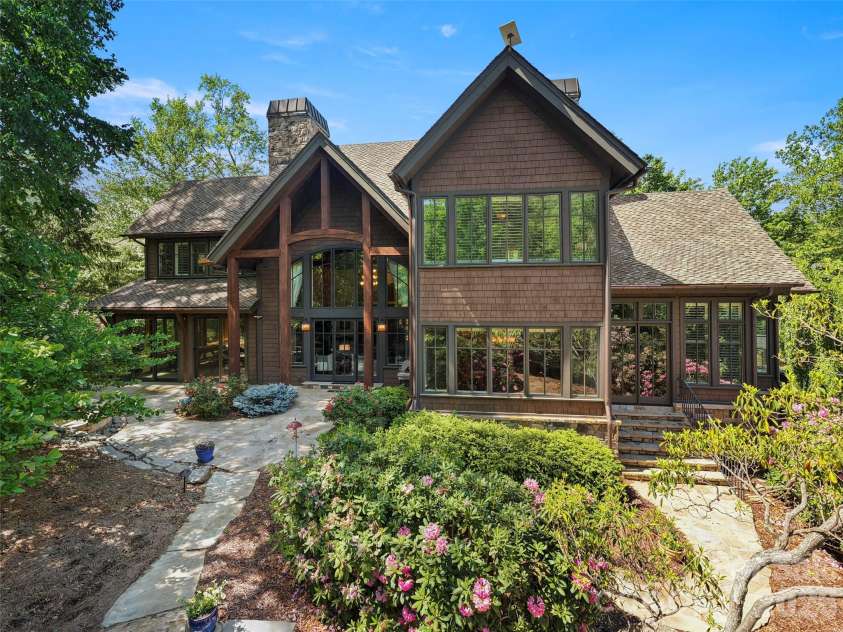 86 Powder Creek Trail, Arden, NC 28704.  MLS# CAR4380823, YatesRealty ID 29120. 
