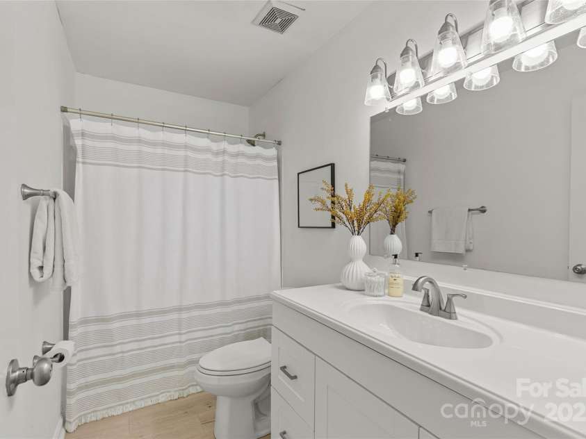 314 Auten Street, Charlotte, NC 28208.  MLS# CAR4277842, YatesRealty ID 29121. 