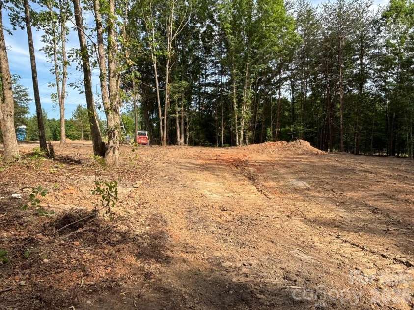 328 Southern Way, Nebo, NC 28761.  MLS# CAR4391070, YatesRealty ID 29121. 