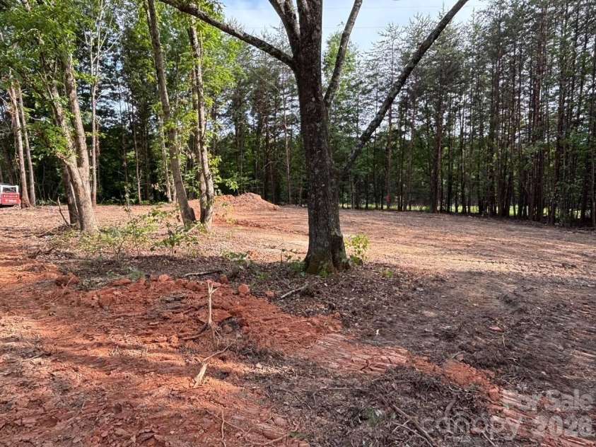 328 Southern Way, Nebo, NC 28761.  MLS# CAR4391070, YatesRealty ID 29121. 