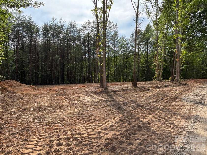 328 Southern Way, Nebo, NC 28761.  MLS# CAR4391070, YatesRealty ID 29121. 