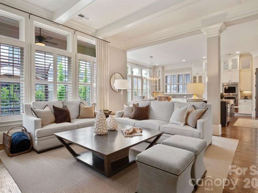 4315 Calvet Court, Charlotte, NC 28210.  MLS# CAR4372498, YatesRealty ID 29122. Family Room opening to Kitchen