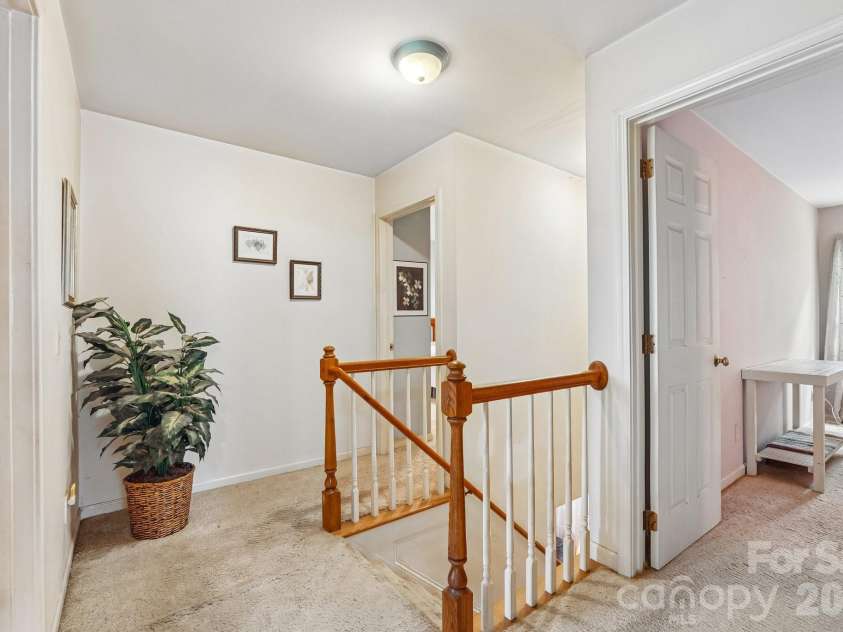 3429 Turtle Cross Lane, Charlotte, NC 28269.  MLS# CAR4389563, YatesRealty ID 29123. 