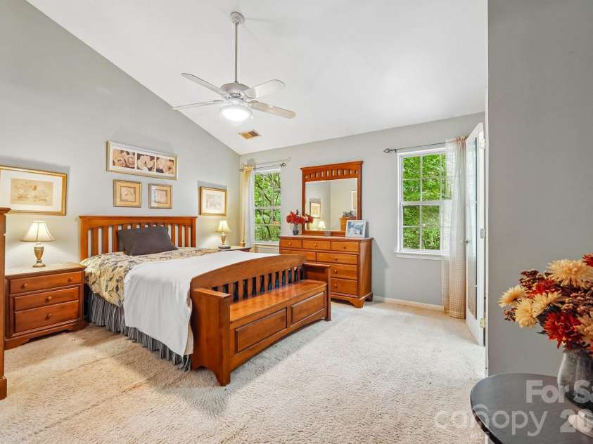 3429 Turtle Cross Lane, Charlotte, NC 28269.  MLS# CAR4389563, YatesRealty ID 29123. 