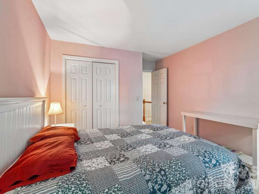 3429 Turtle Cross Lane, Charlotte, NC 28269.  MLS# CAR4389563, YatesRealty ID 29123. 