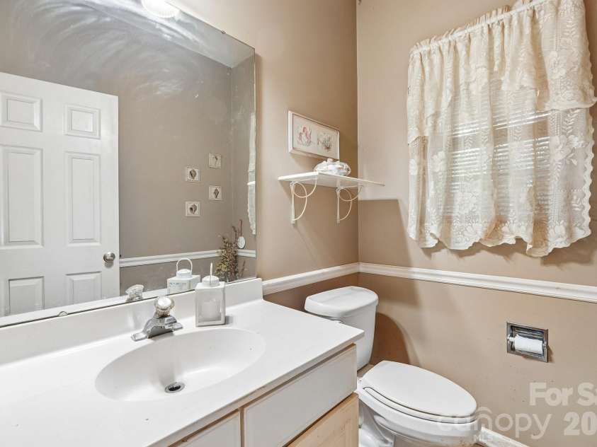 3429 Turtle Cross Lane, Charlotte, NC 28269.  MLS# CAR4389563, YatesRealty ID 29123. 