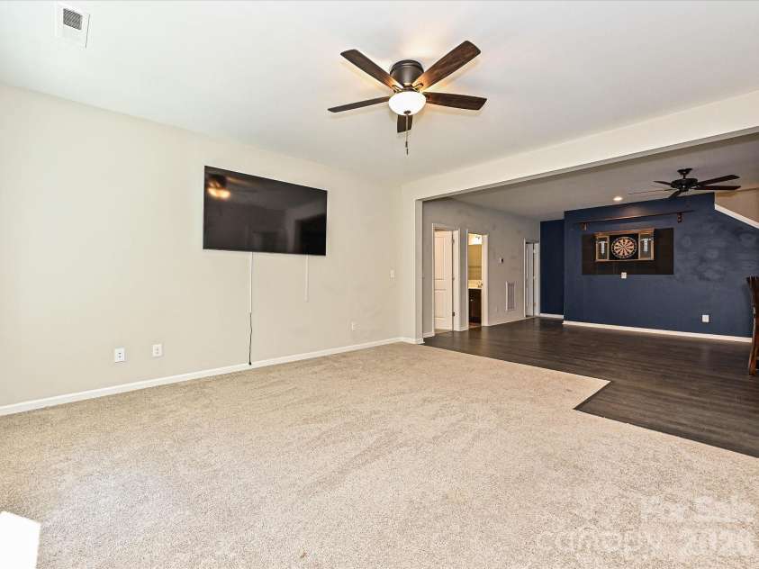 25622 Seagull Drive, Lancaster, SC 29720.  MLS# CAR4375643, YatesRealty ID 29124. 