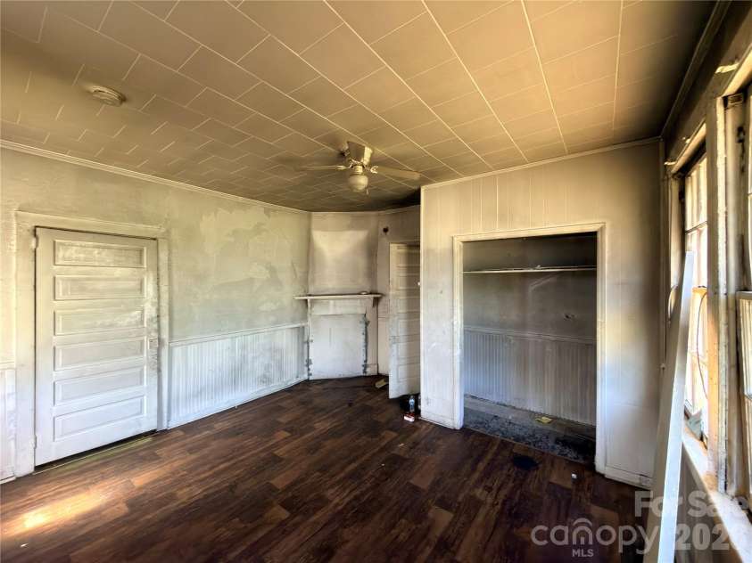 18 Dogwood Street, Wadesboro, NC 28170.  MLS# CAR4389377, YatesRealty ID 29126. 