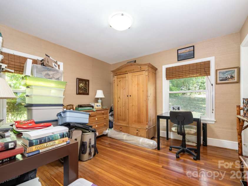 3125 Loma Lane, Charlotte, NC 28205.  MLS# CAR4286992, YatesRealty ID 29126. Bedroom 2
