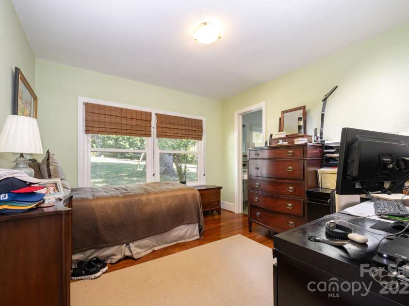 3125 Loma Lane, Charlotte, NC 28205.  MLS# CAR4286992, YatesRealty ID 29126. Bedroom 3
