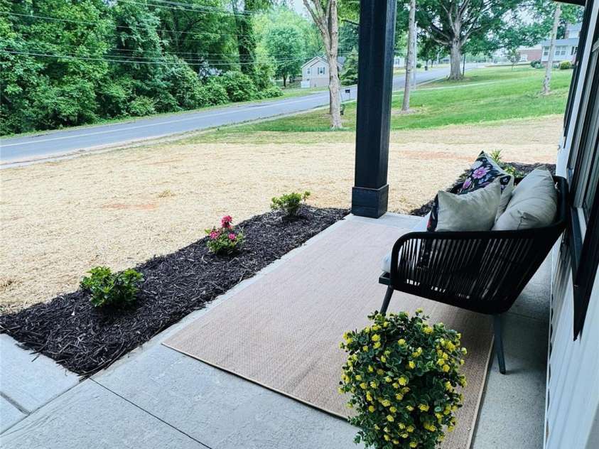 325 Chapel Street, Landis, NC 28088.  MLS# CAR4376020, YatesRealty ID 29128. 