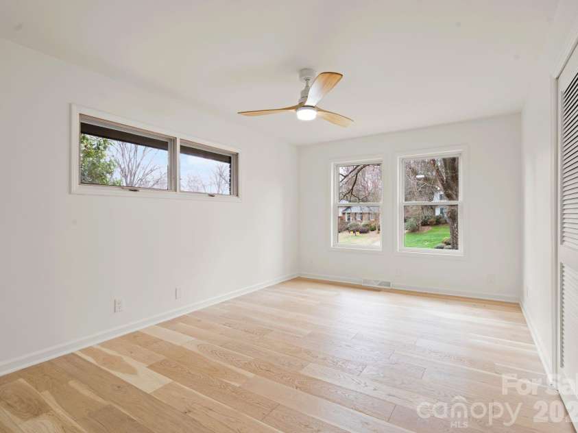 823 Wingrave Drive, Charlotte, NC 28270.  MLS# CAR4351903, YatesRealty ID 29129. 