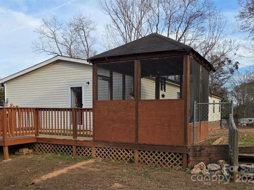 1168 Love Valley Road, Clover, SC 29710.  MLS# CAR4326745, YatesRealty ID 2913. 