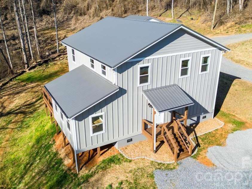 175 Trinity Drive, Sylva, NC 28779.  MLS# CAR4344630, YatesRealty ID 2913. 