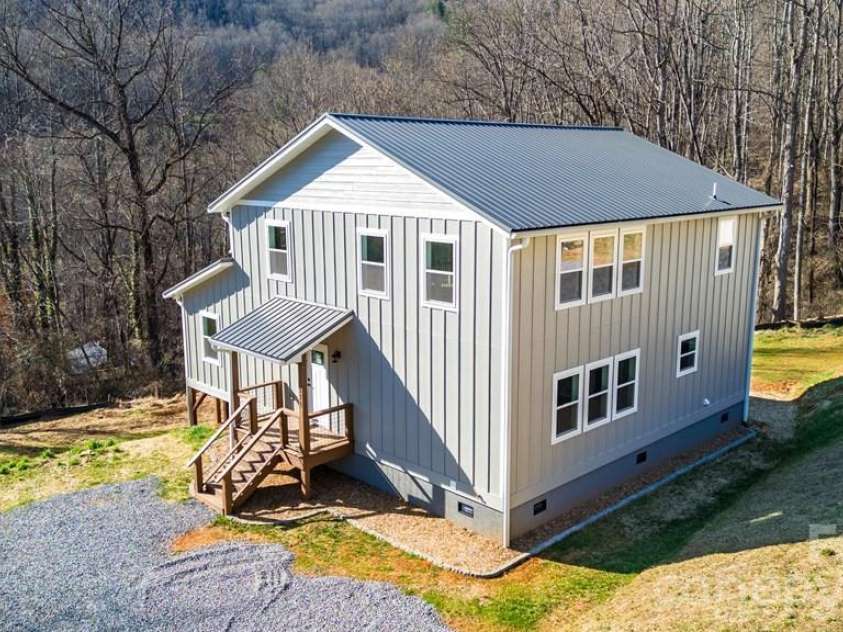 175 Trinity Drive, Sylva, NC 28779.  MLS# CAR4344630, YatesRealty ID 2913. 