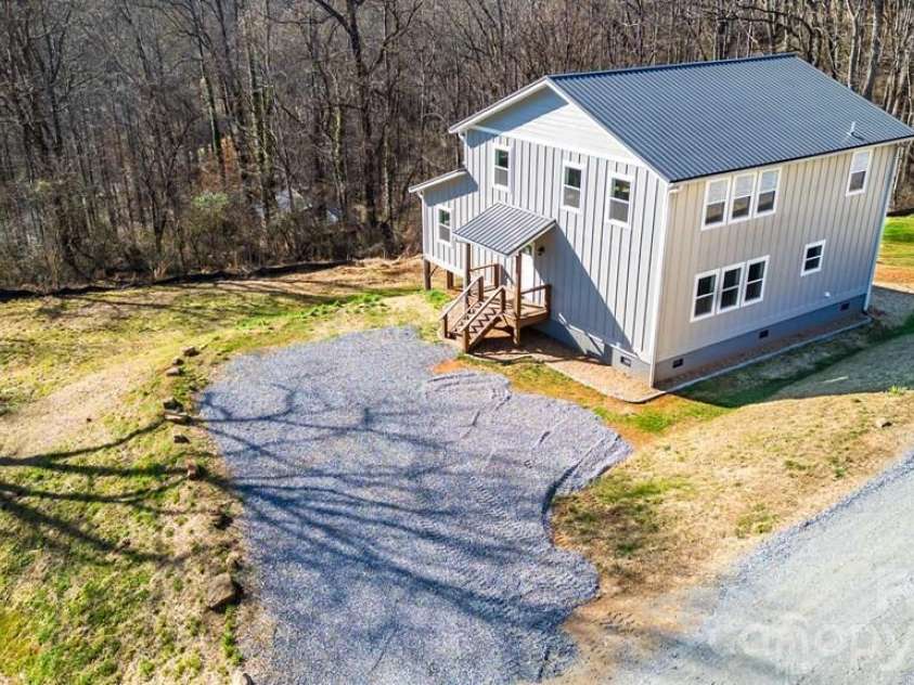 175 Trinity Drive, Sylva, NC 28779.  MLS# CAR4344630, YatesRealty ID 2913. 