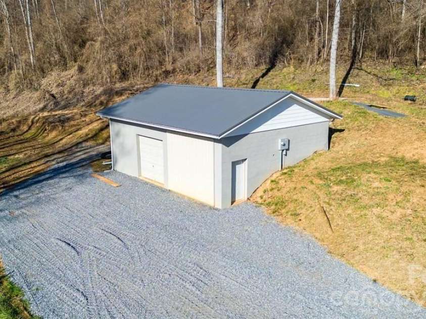 175 Trinity Drive, Sylva, NC 28779.  MLS# CAR4344630, YatesRealty ID 2913. 