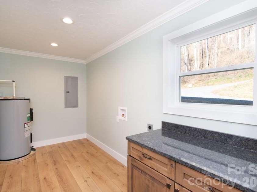 175 Trinity Drive, Sylva, NC 28779.  MLS# CAR4344630, YatesRealty ID 2913. 