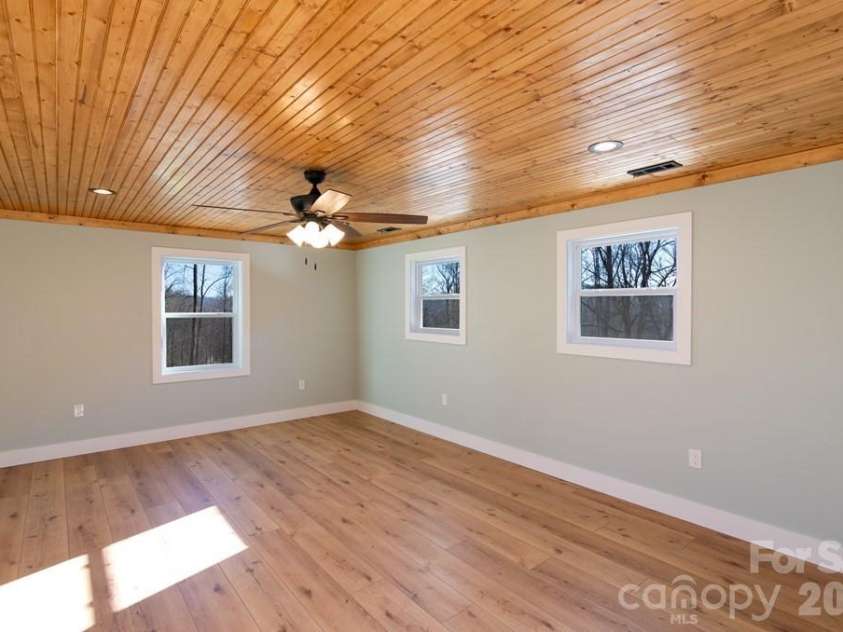175 Trinity Drive, Sylva, NC 28779.  MLS# CAR4344630, YatesRealty ID 2913. 