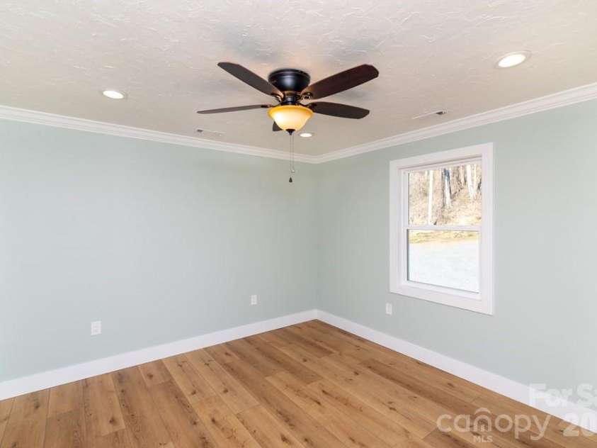 175 Trinity Drive, Sylva, NC 28779.  MLS# CAR4344630, YatesRealty ID 2913. 