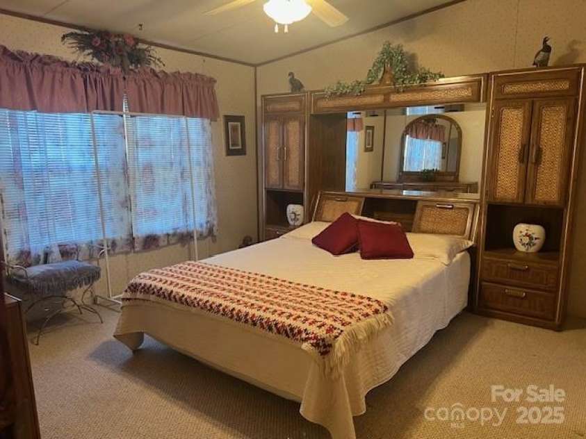 221 Peterson Road, Green Mountain, NC 28740.  MLS# CAR4211767, YatesRealty ID 2913. 