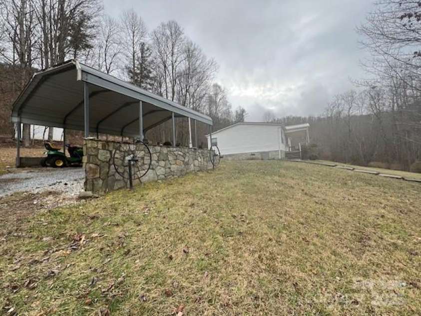 221 Peterson Road, Green Mountain, NC 28740.  MLS# CAR4211767, YatesRealty ID 2913. 
