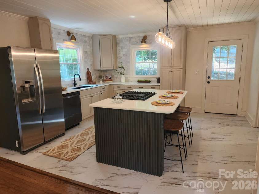 616 Oakwood Avenue, Albemarle, NC 28001.  MLS# CAR4387743, YatesRealty ID 29130. 