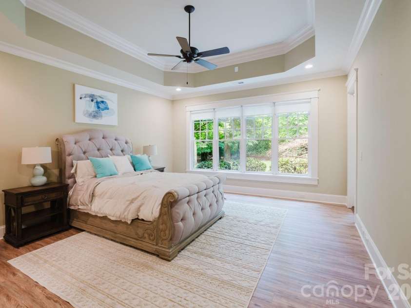 10930 Green Heron Court, Charlotte, NC 28278.  MLS# CAR4386204, YatesRealty ID 29131. 