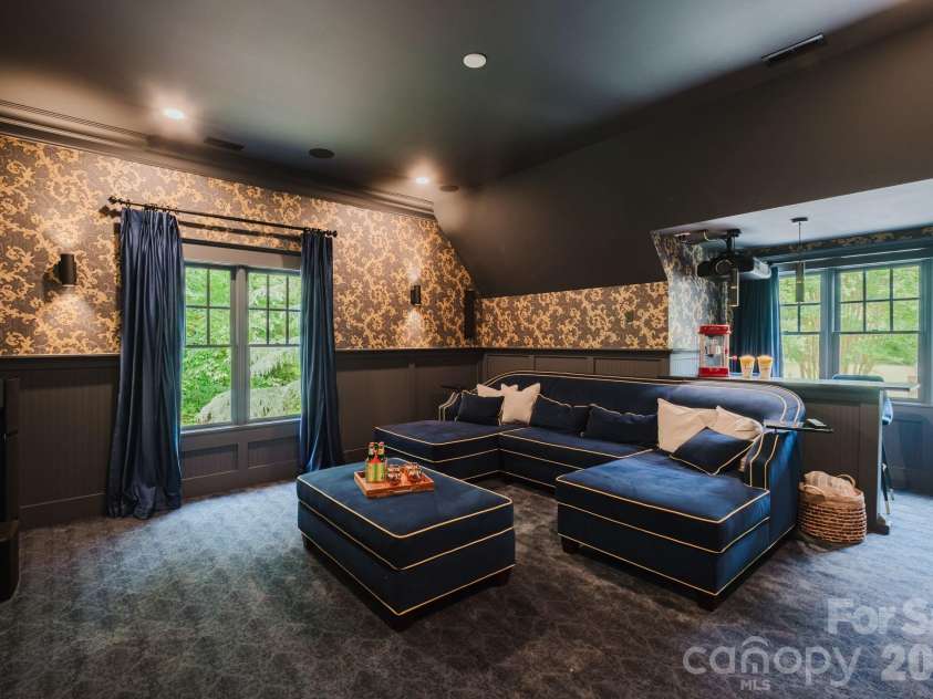 10930 Green Heron Court, Charlotte, NC 28278.  MLS# CAR4386204, YatesRealty ID 29131. 
