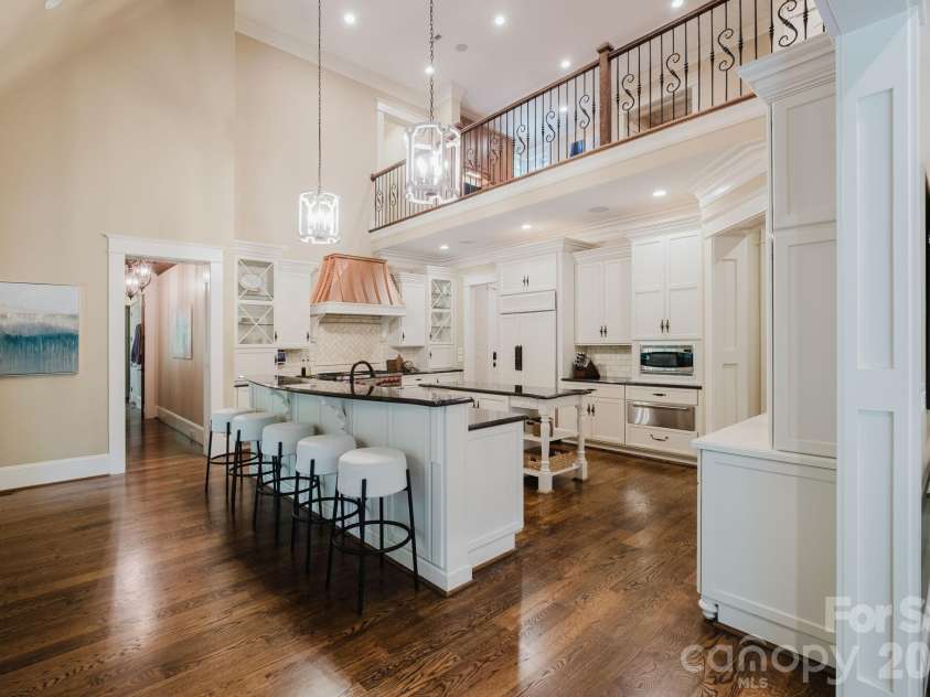 10930 Green Heron Court, Charlotte, NC 28278.  MLS# CAR4419107, YatesRealty ID 29131. 