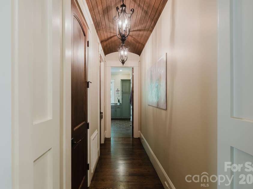 10930 Green Heron Court, Charlotte, NC 28278.  MLS# CAR4419107, YatesRealty ID 29131. 