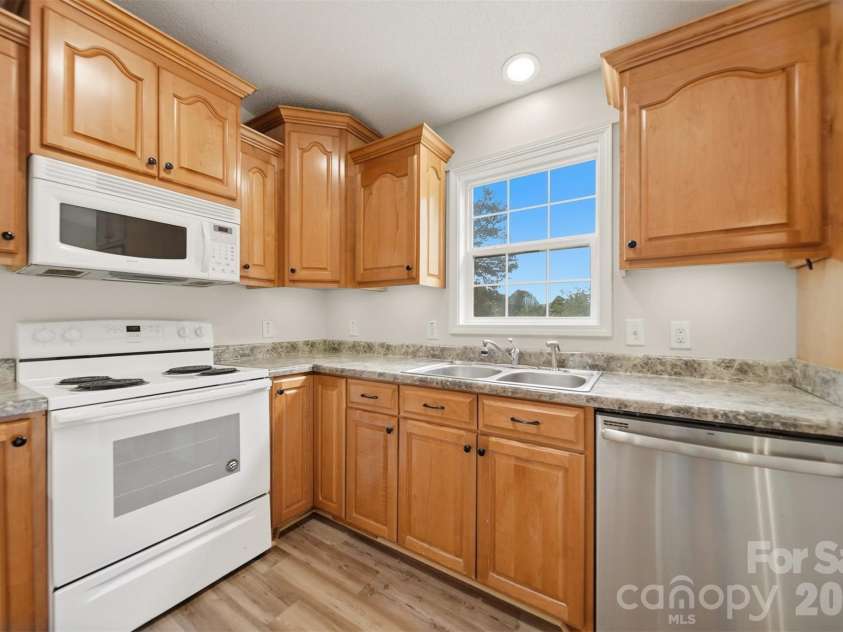 30 Lakeside Avenue, Granite Falls, NC 28630.  MLS# CAR4386956, YatesRealty ID 29132. 
