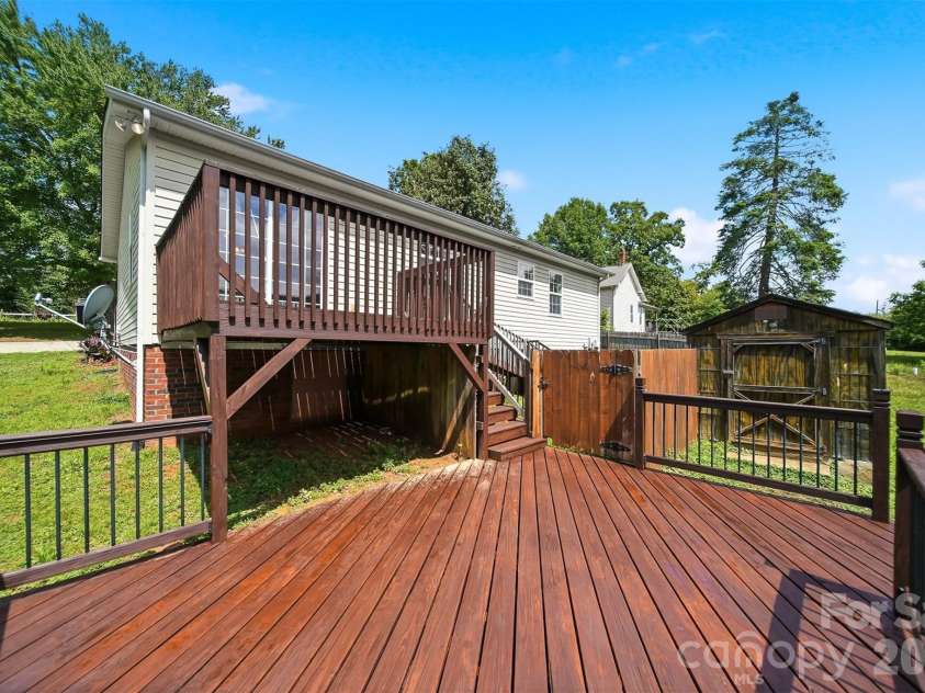 30 Lakeside Avenue, Granite Falls, NC 28630.  MLS# CAR4386956, YatesRealty ID 29132. 