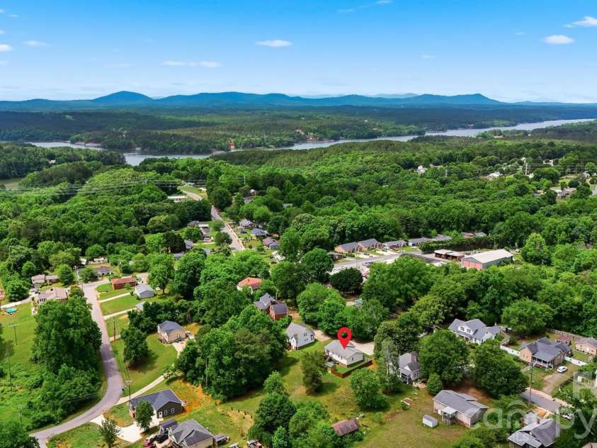 30 Lakeside Avenue, Granite Falls, NC 28630.  MLS# CAR4386956, YatesRealty ID 29132. 