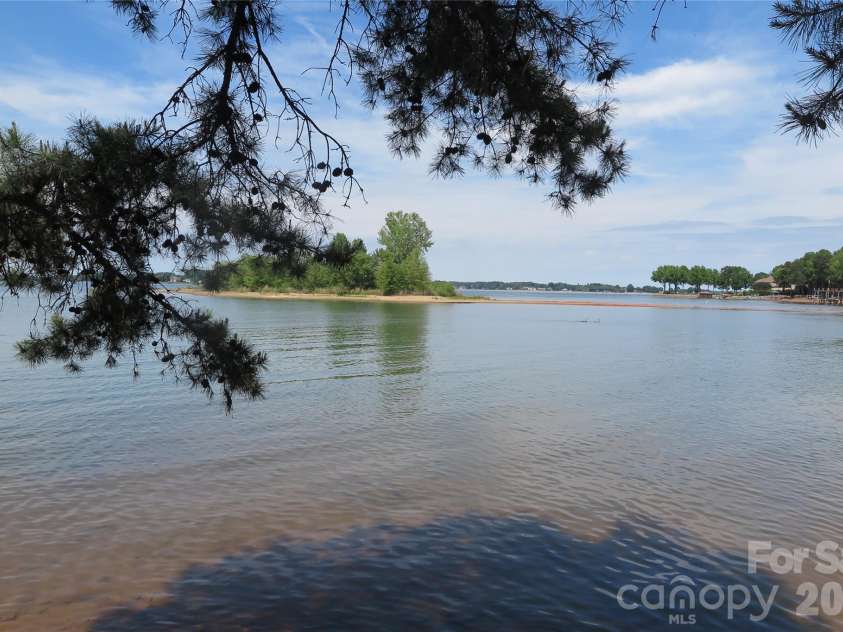 2844 Morris Lane, Denver, NC 28037.  MLS# CAR4388130, YatesRealty ID 29133. 