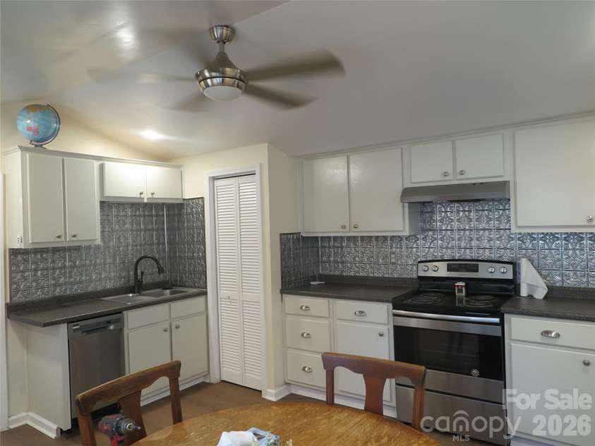 2844 Morris Lane, Denver, NC 28037.  MLS# CAR4388130, YatesRealty ID 29133. 
