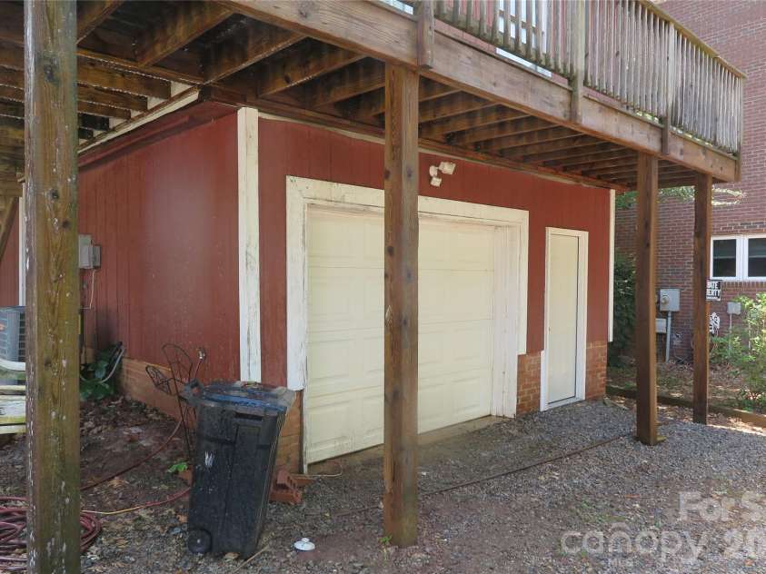 2844 Morris Lane, Denver, NC 28037.  MLS# CAR4388130, YatesRealty ID 29133. 