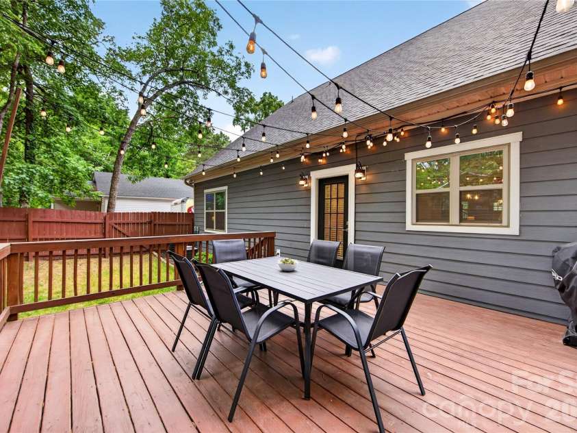 1732 Parson Street, Charlotte, NC 28205.  MLS# CAR4386274, YatesRealty ID 29134. 
