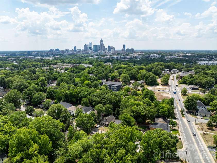 1732 Parson Street, Charlotte, NC 28205.  MLS# CAR4386274, YatesRealty ID 29134. 