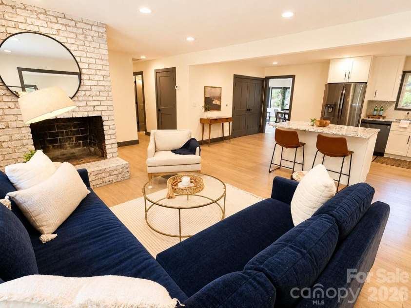 35 Timberview Drive, Arden, NC 28704.  MLS# CAR4373385, YatesRealty ID 29135. Designed layout perfect for relaxing or entertaining.
