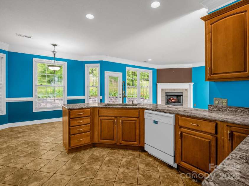 124 Shadow View Drive, Leicester, NC 28748.  MLS# CAR4273794, YatesRealty ID 29136. 