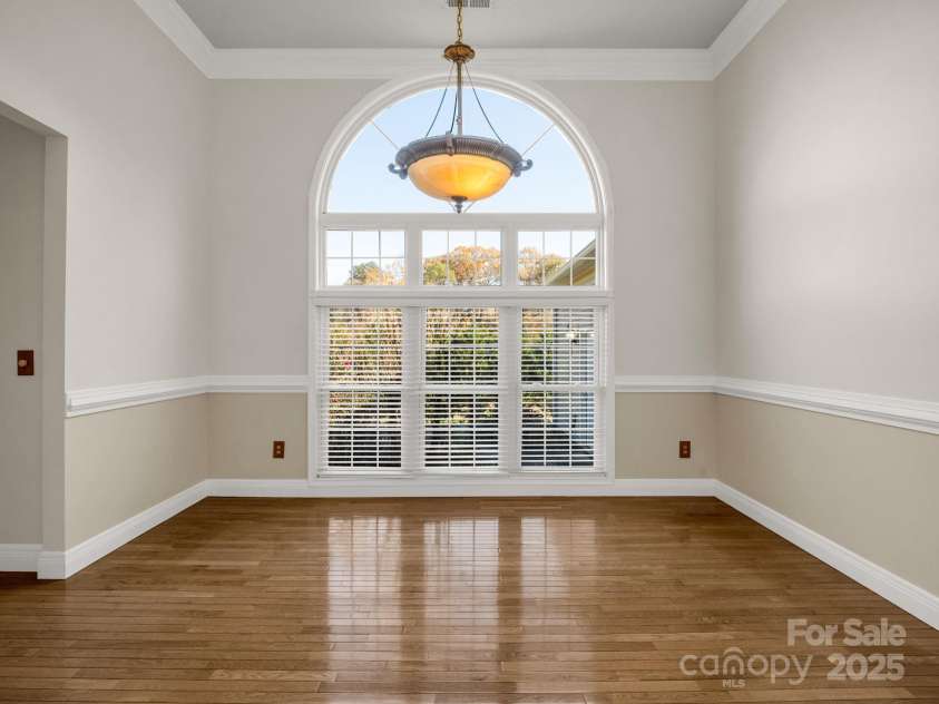 124 Shadow View Drive, Leicester, NC 28748.  MLS# CAR4273794, YatesRealty ID 29136. 