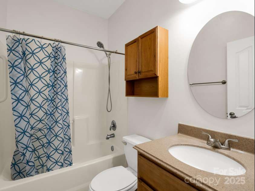 124 Shadow View Drive, Leicester, NC 28748.  MLS# CAR4273794, YatesRealty ID 29136. 